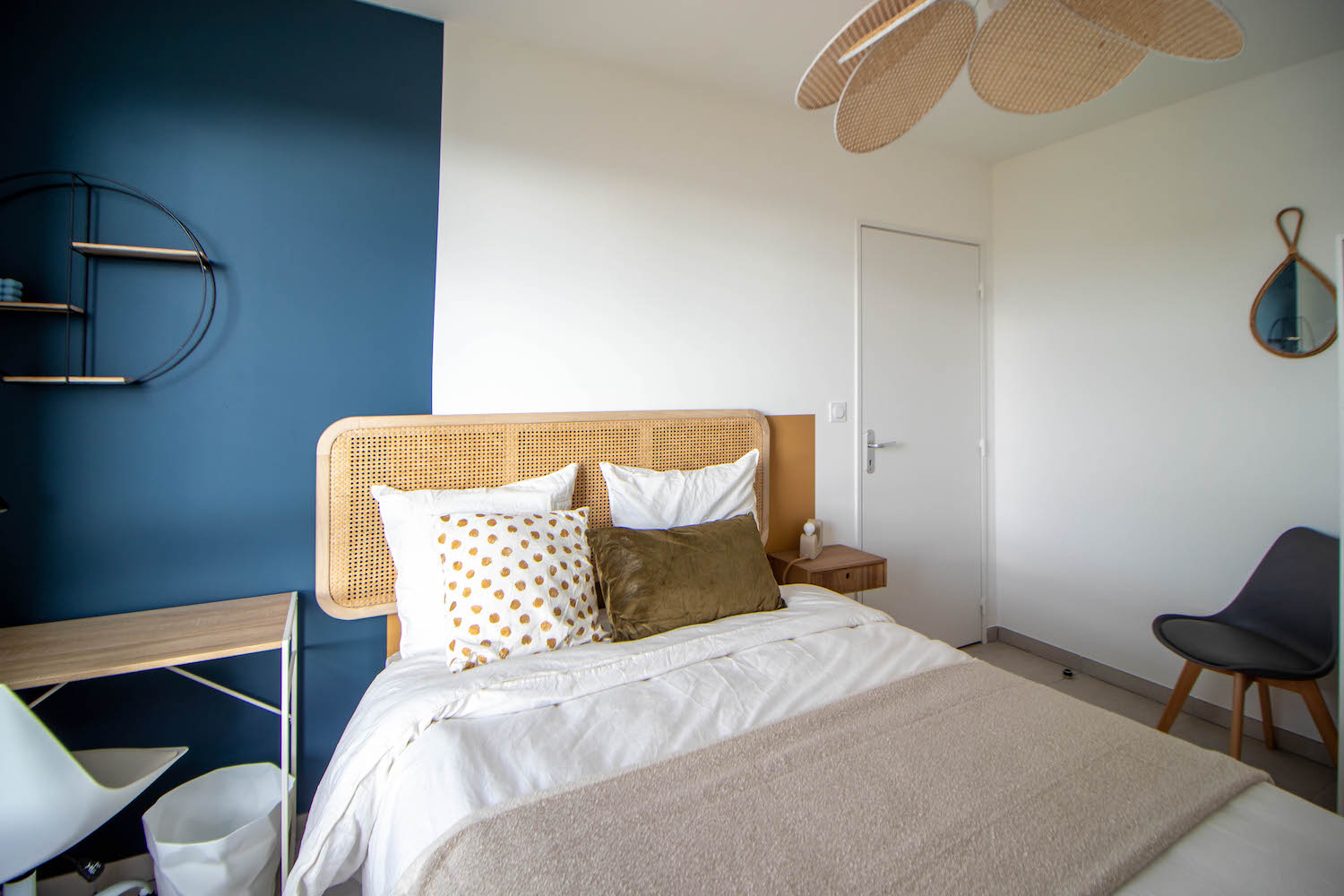 Chambre atypique de 10 m² à louer près de Lyon - LYO29