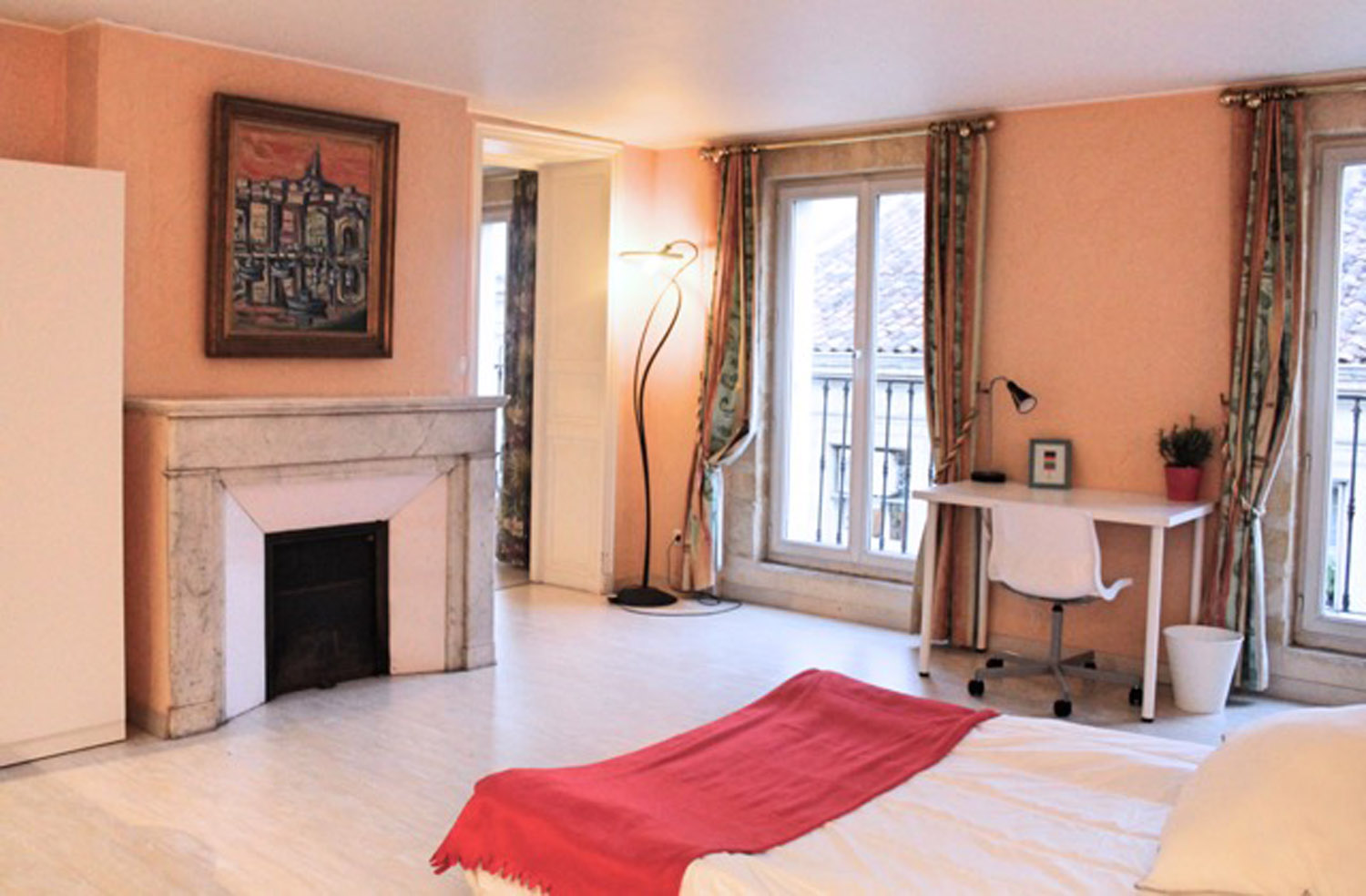 Grande chambre lumineuse – 20m² - MA12