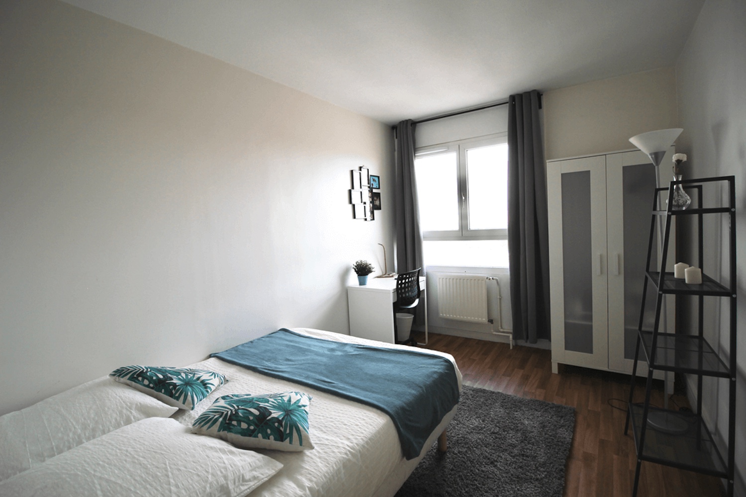 Chambre chaleureuse et lumineuse – 10m² - PA40