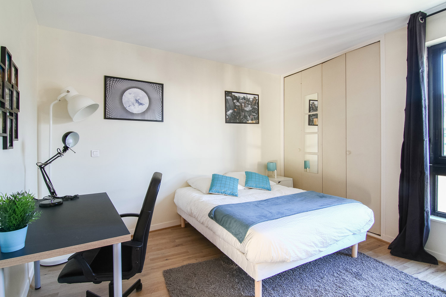 Belle chambre lumineuse – 13m² - RU19