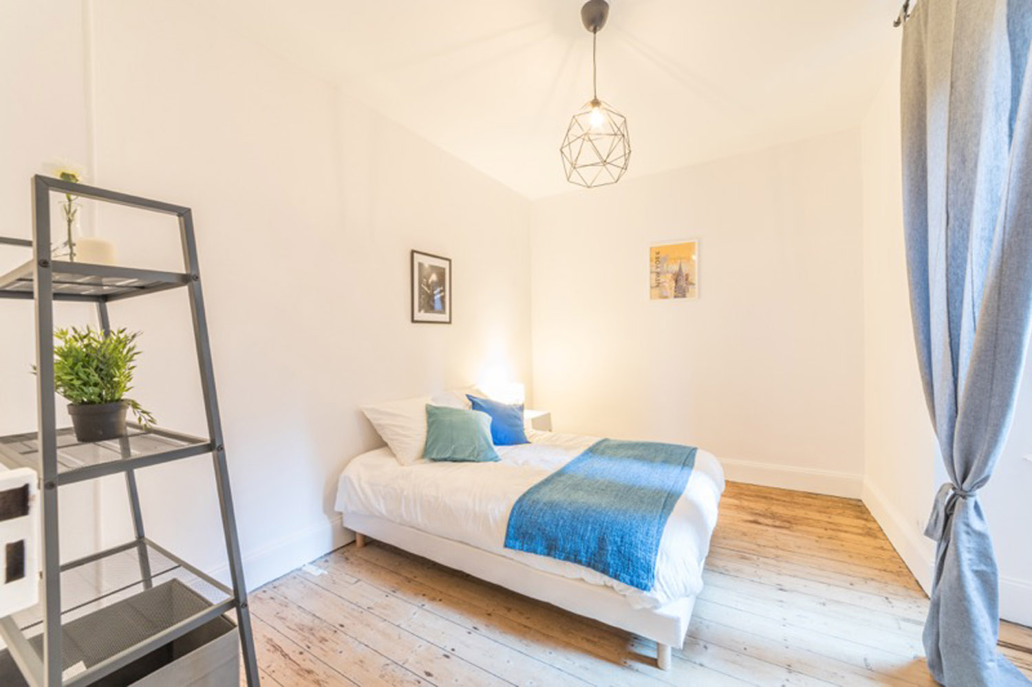 Chambre très spacieuse et lumineuse – 24m² - ST41
