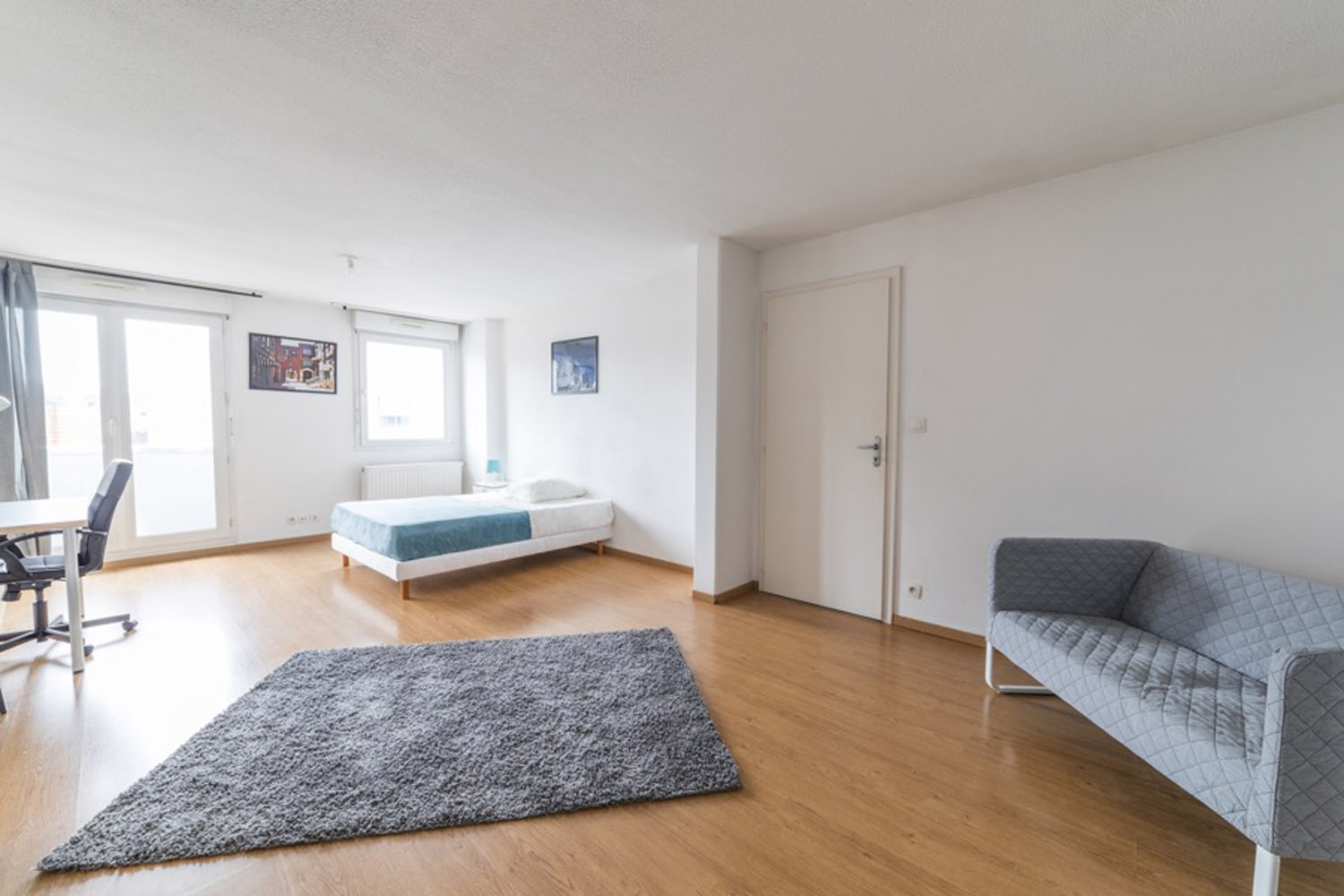 Belle chambre lumineuse – 16m² - ST62
