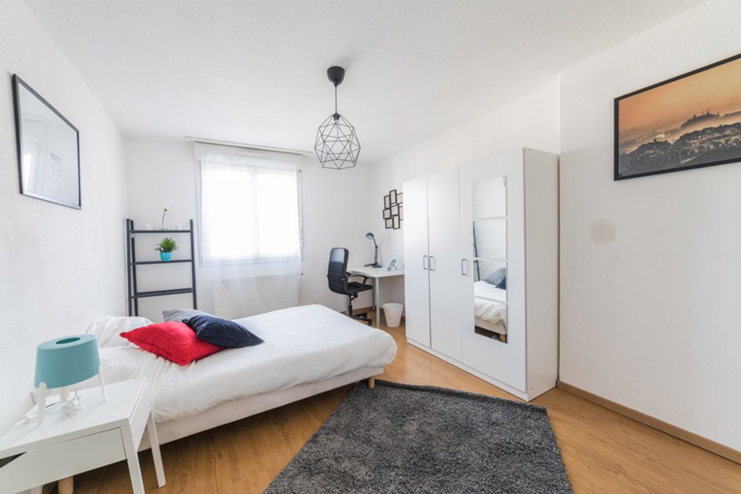 Chambre spacieuse et confortable – 17m² - ST59