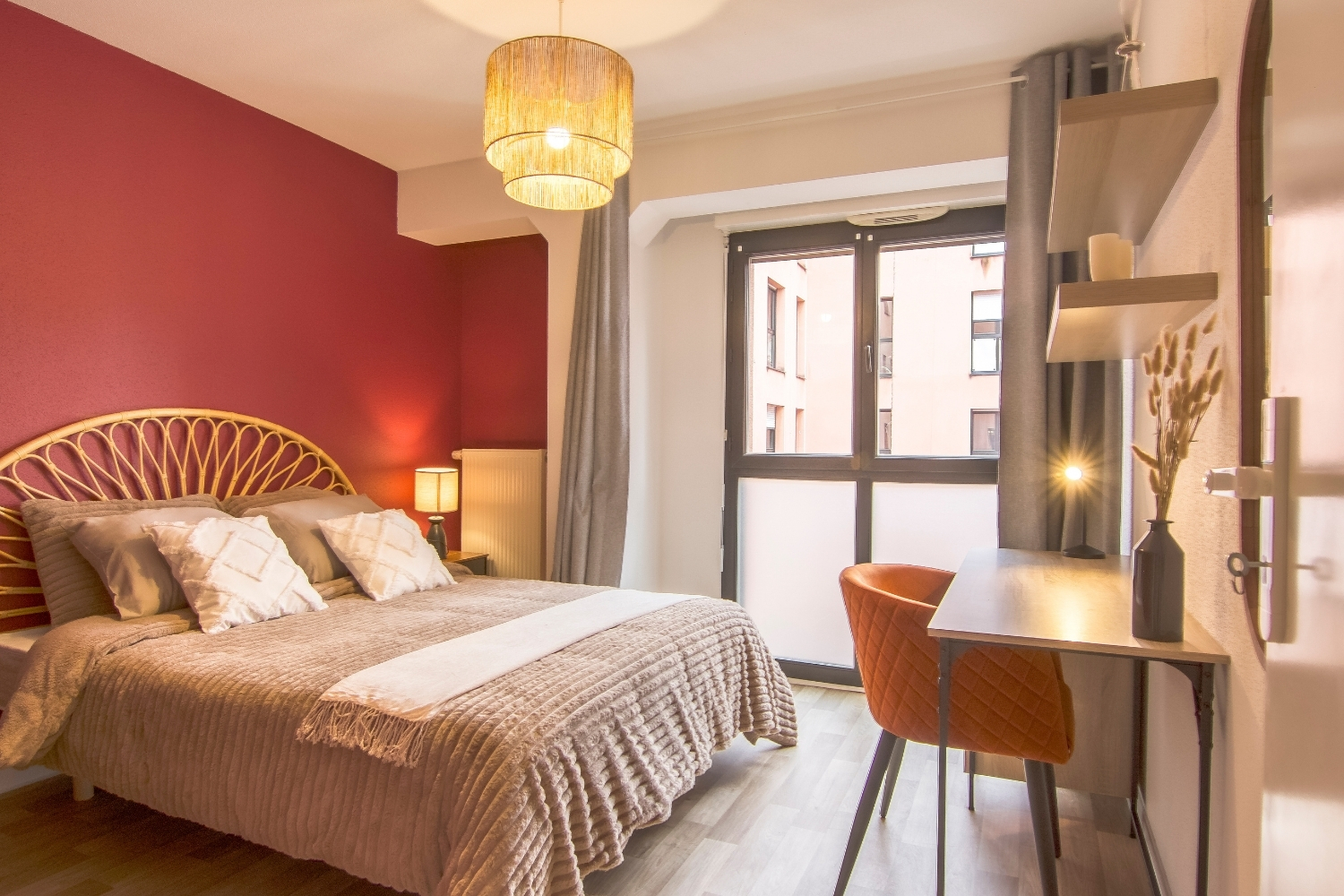 Belle chambre de 12 m² - ST98