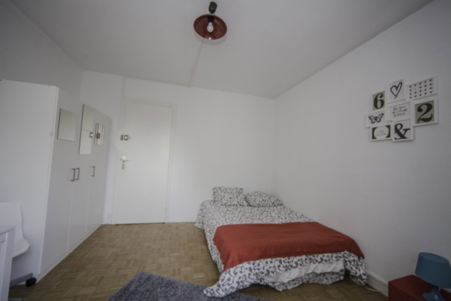 Chambre confortable et lumineuse – 15m² - ST12