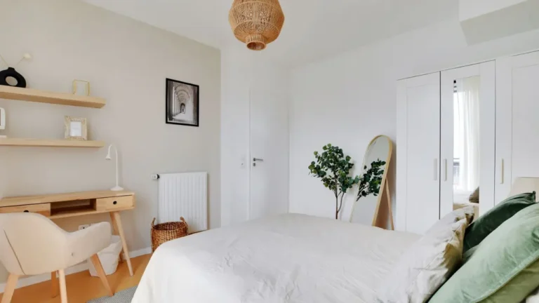 Summer School Accommodation In France_Illustration Parisian Bedroom P19